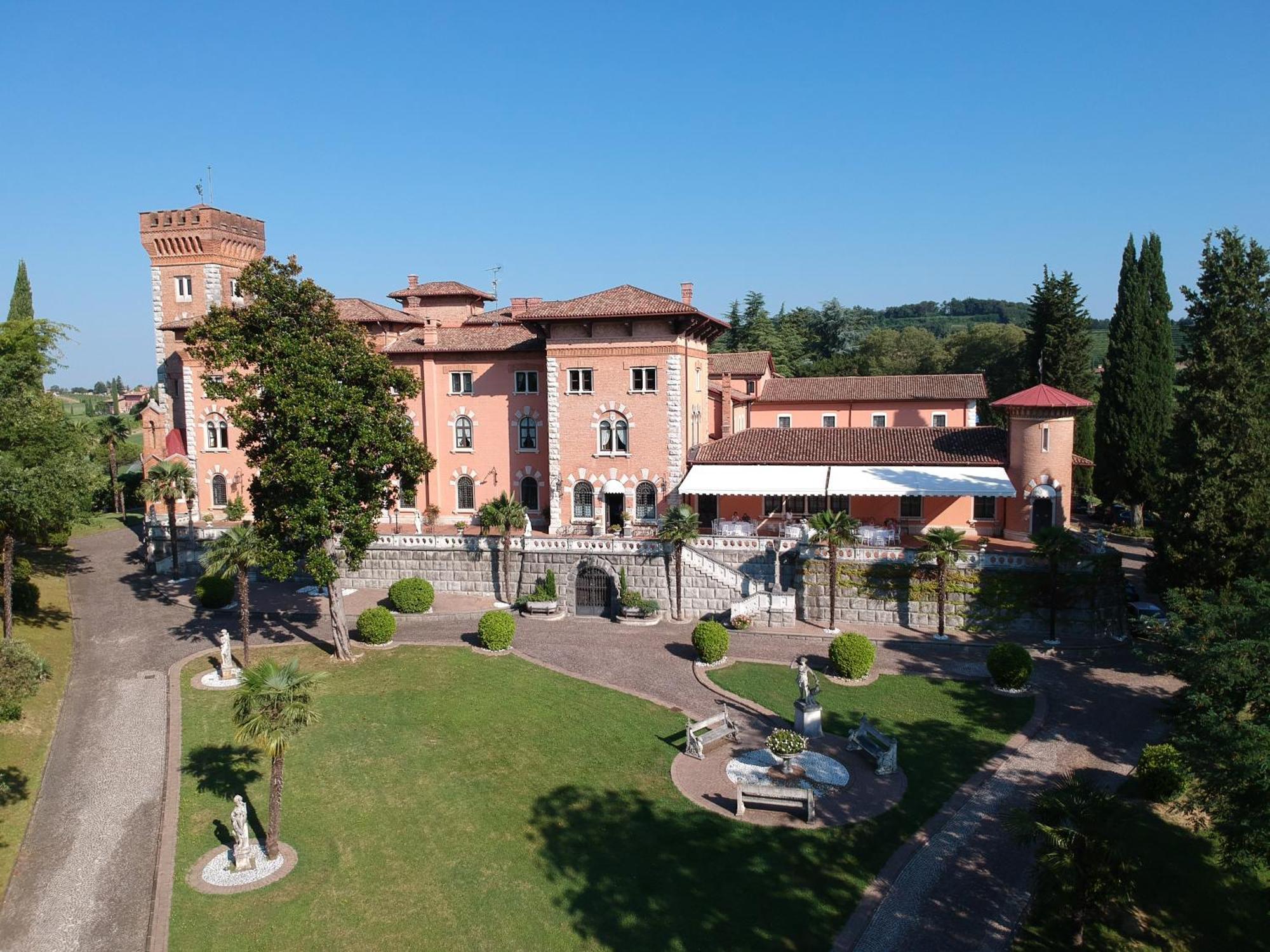 Castello Di Spessa - Residenze D'Epoca Hotel Capriva del Friuli Екстериор снимка